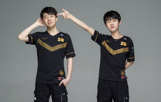 让张本智和 让张本智和