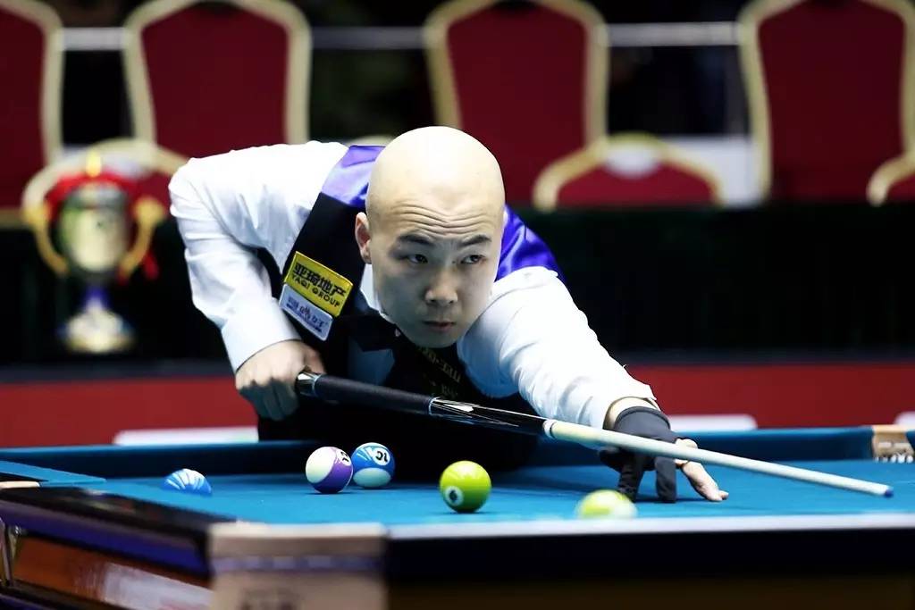 的对抗中 的对抗中